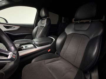 Audi Q7 - 11