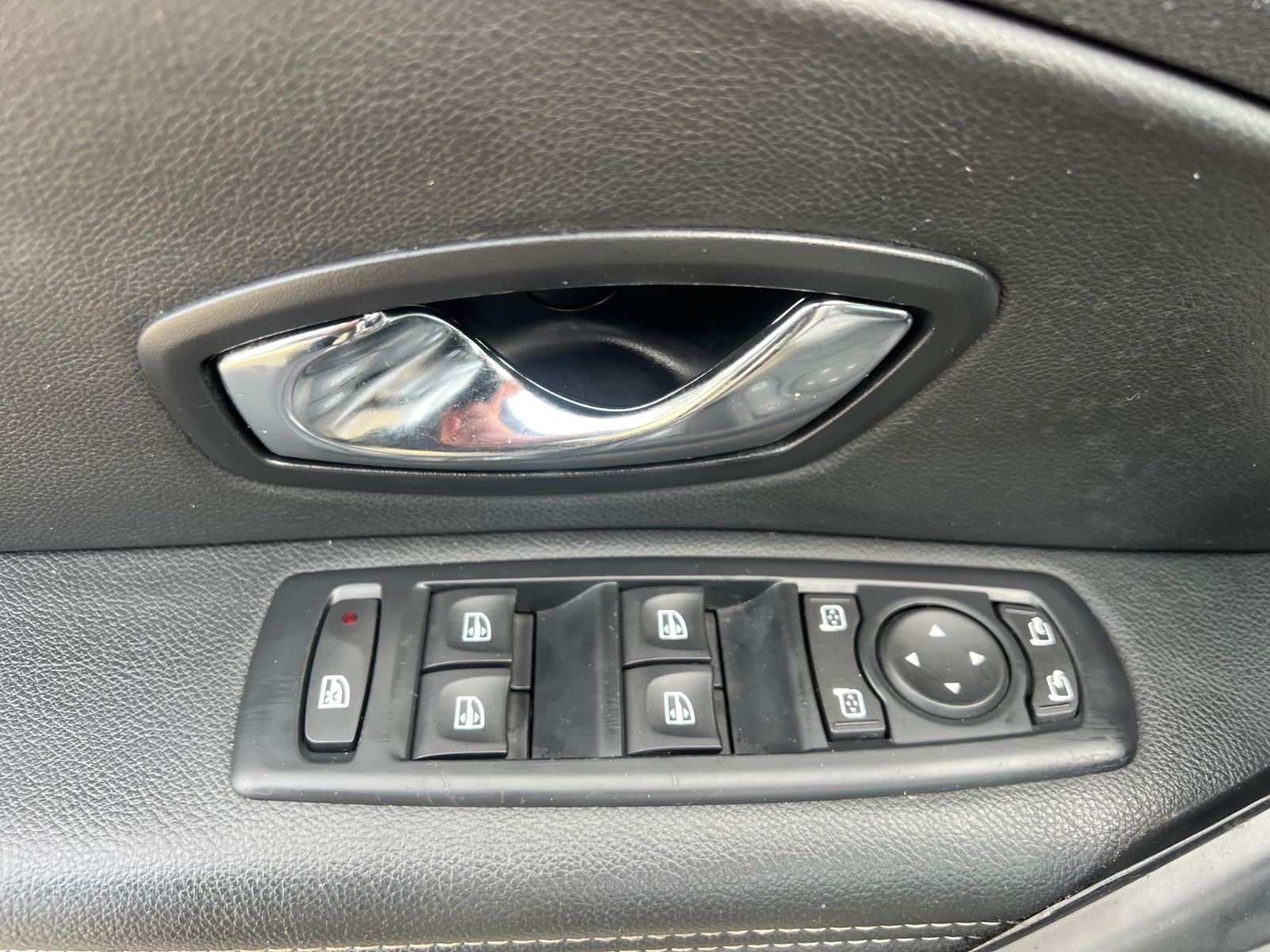 Fahrzeugabbildung Renault Megane III Grandtour BOSE Edition *KAMERA*