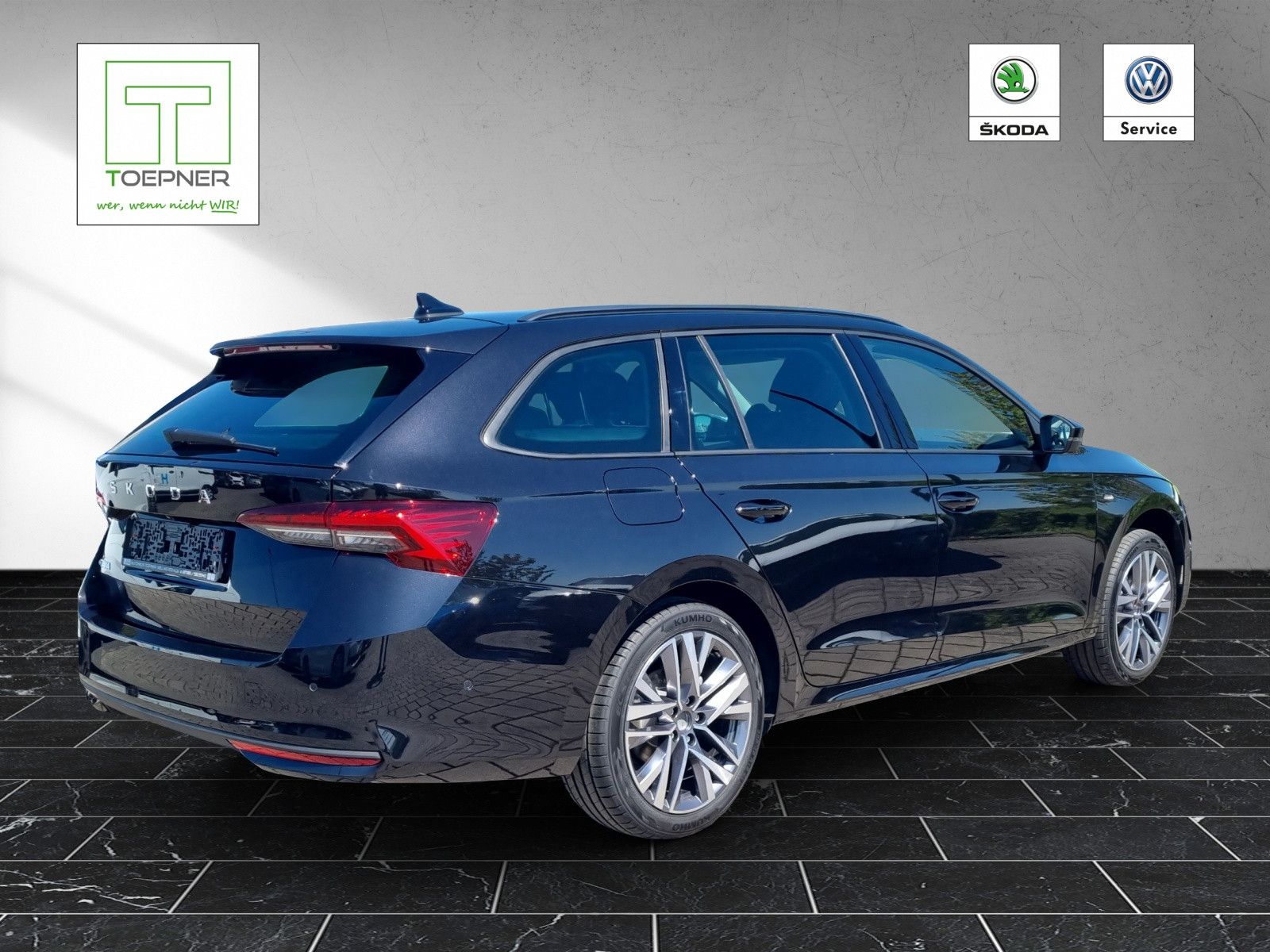 Fahrzeugabbildung SKODA Octavia Combi 2.0 TDI Tour PANO AHK Canton 18"