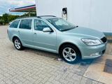 Skoda Octavia 2.0 TDI nur 90.000 km 2 Hand... - Skoda Octavia aus 2012 mit Diesel-Antrieb: Kombi