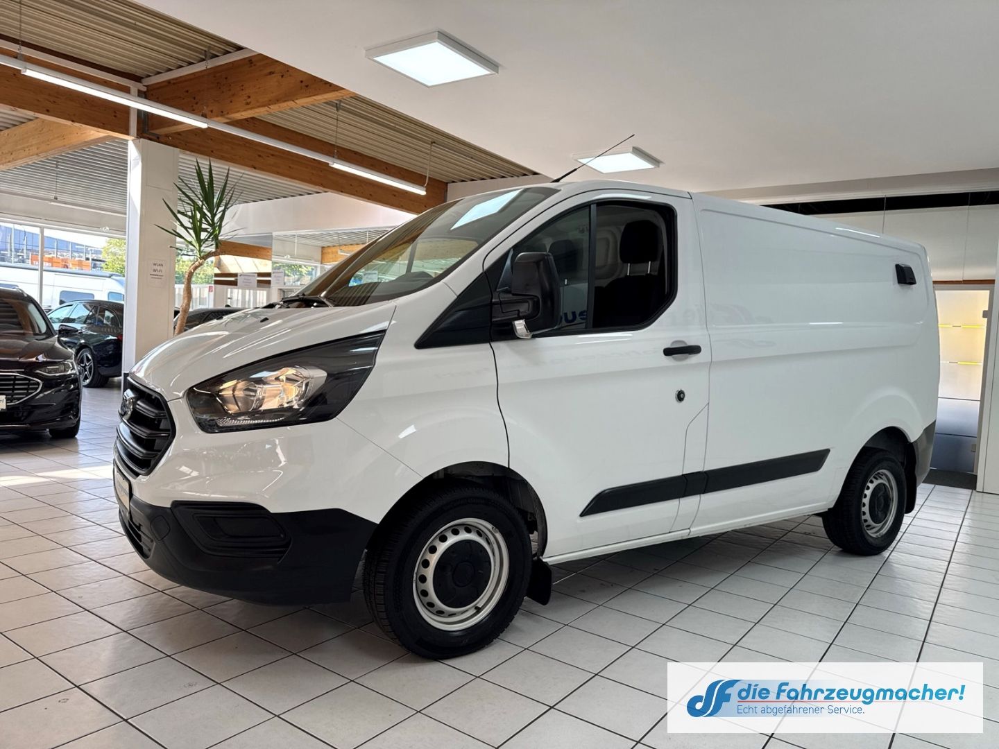 Fahrzeugabbildung Ford Transit Custom Kasten Werkstatt 280 L1 2.0 TDCi