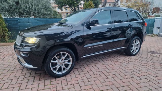 Jeep Grand Cherokee Grand Cherokee 3.0 V6 CRD 25