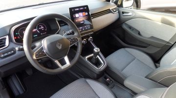 Renault Clio KISS TCe 90 PS mit Winterpaket Navi, Tempom