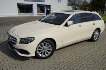 Mercedes E 220 - 1
