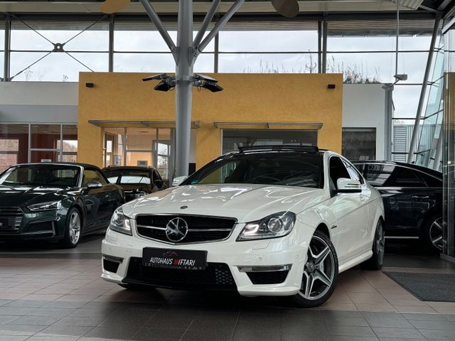 Mercedes-Benz C 63 AMG Coupe Pano Kamera Harman Kardon Distron