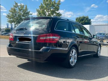 Mercedes E 200 - 6