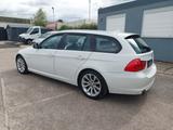 BMW 320 Baureihe 3 Touring 320d/ AUTOMATIK - BMW 320 aus 2010: Kombi, 320d