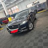 Jaguar F-Pace 30d AWD R-Sport Automatik R-Sport - Jaguar F-Pace in Berlin