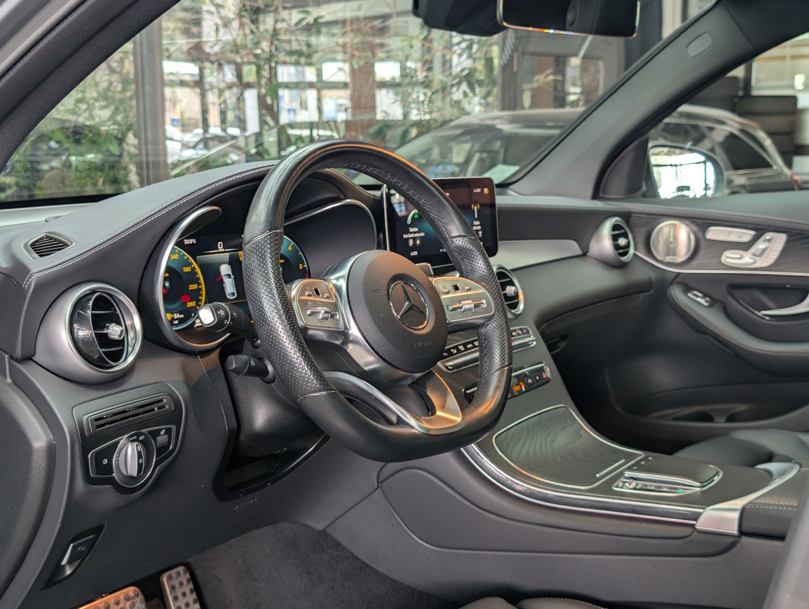 Fahrzeugabbildung Mercedes-Benz GLC 220 d Coupé 4M AMG PANO*360*HuD*MEMO*20"Voll