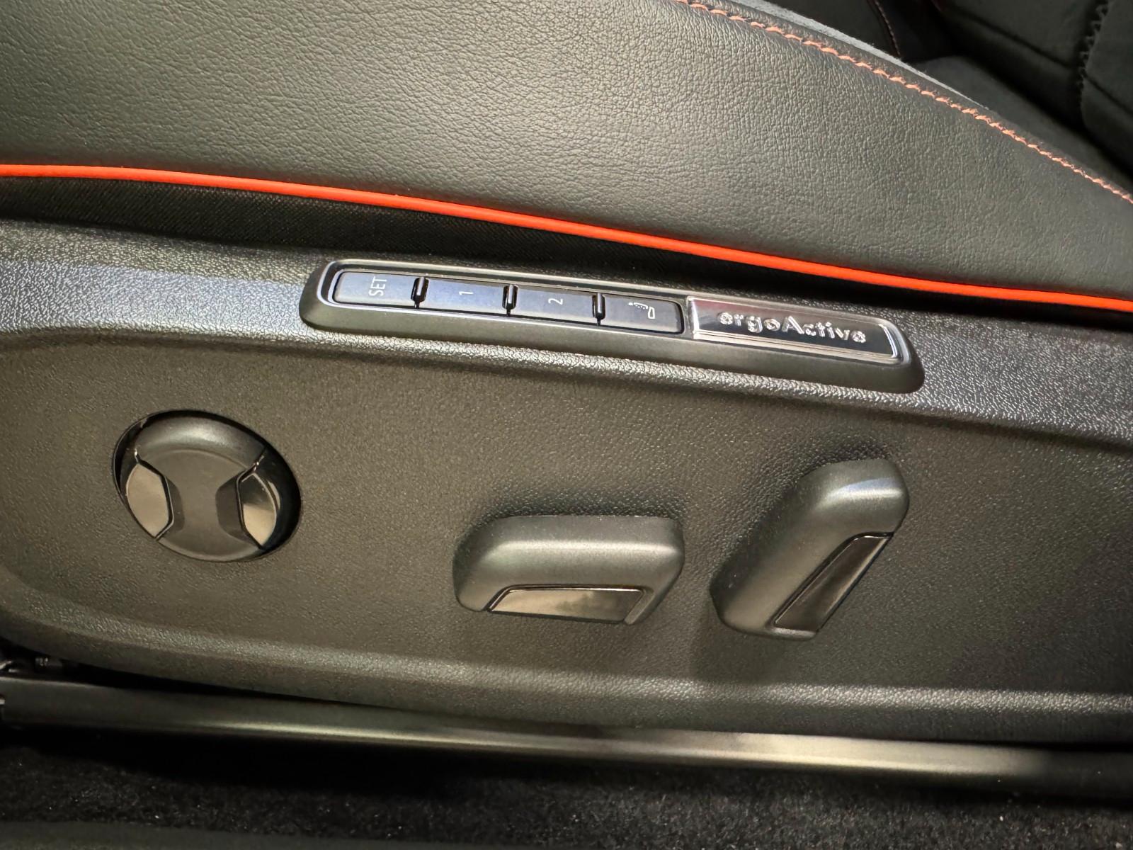 Volkswagen ID.3 GTX 210KW 84KWH FIRE+ICE*MEGAVOLL :-), миниатюра 10
