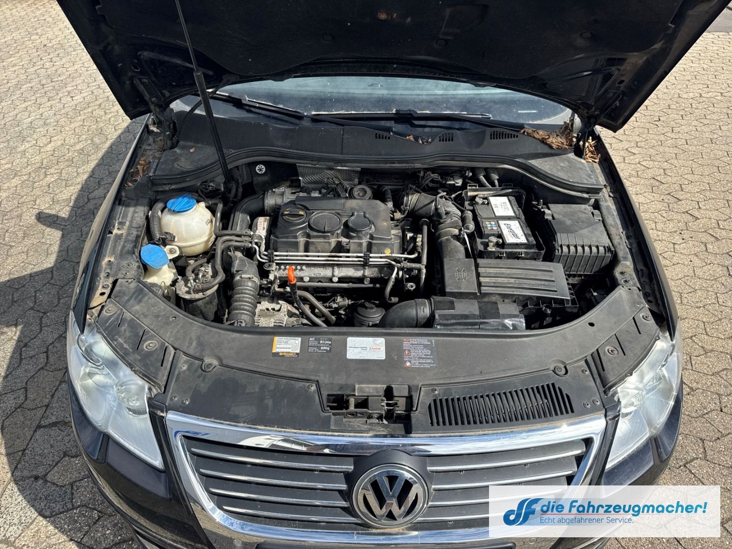 Fahrzeugabbildung Volkswagen Passat Variant Highline Navi Leder *EXPORT