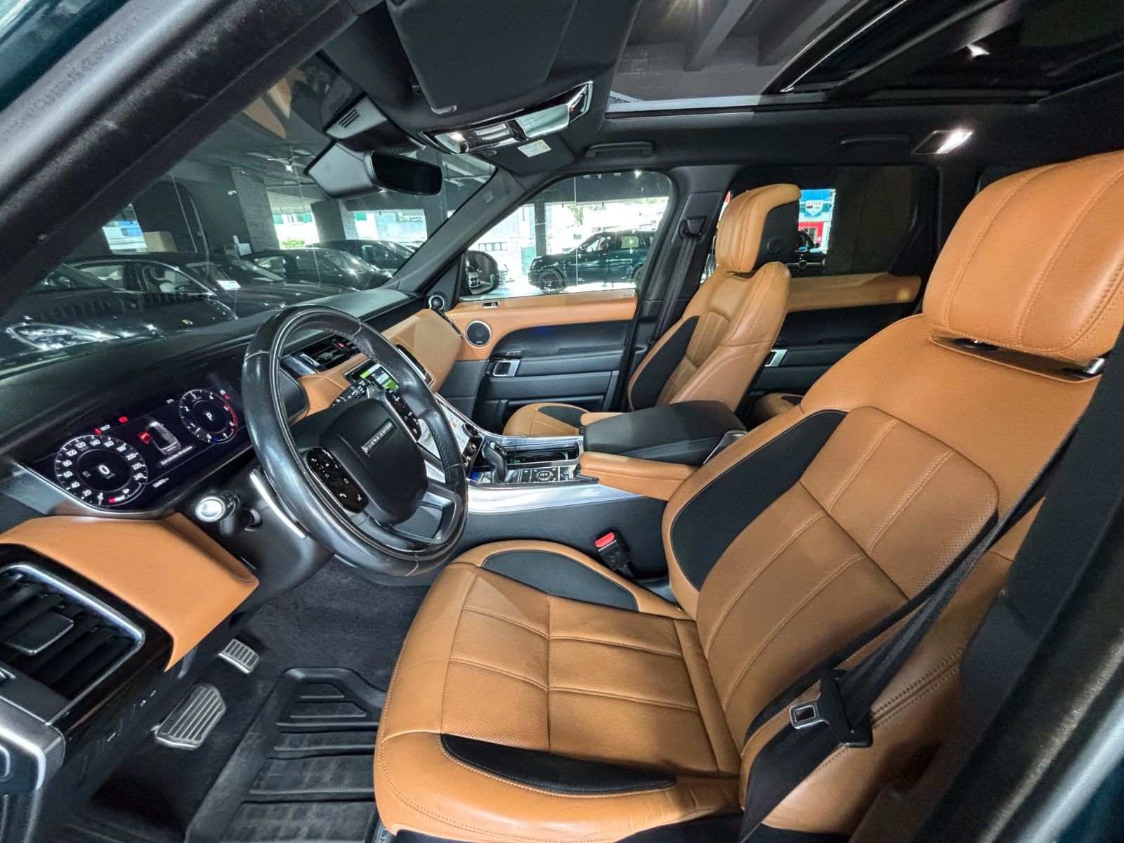 Fahrzeugabbildung Land Rover Range Rover Sport D350 /PANO/MERIDIAN/KEYLESS