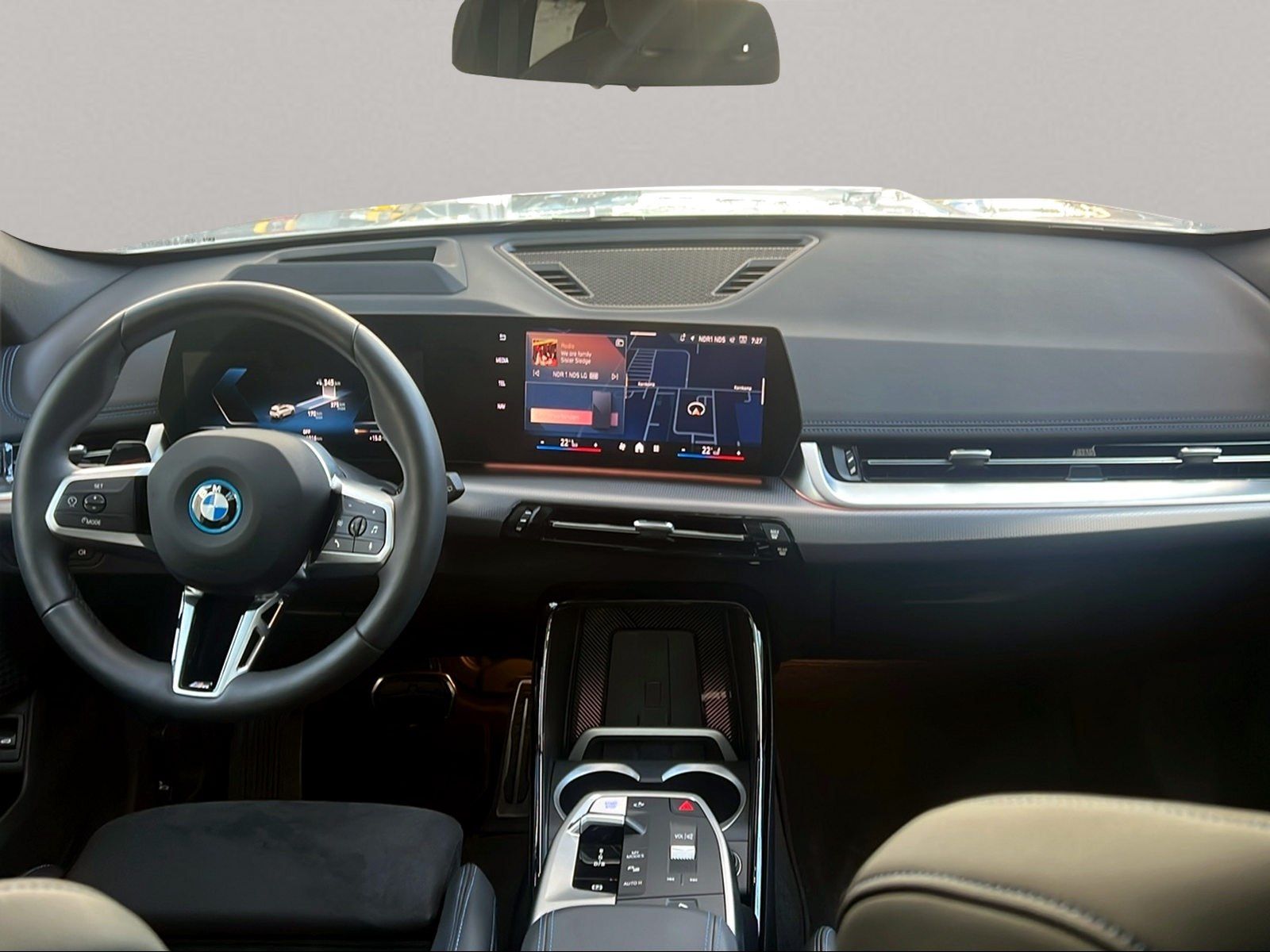 BMW iX1 - Bild 20
