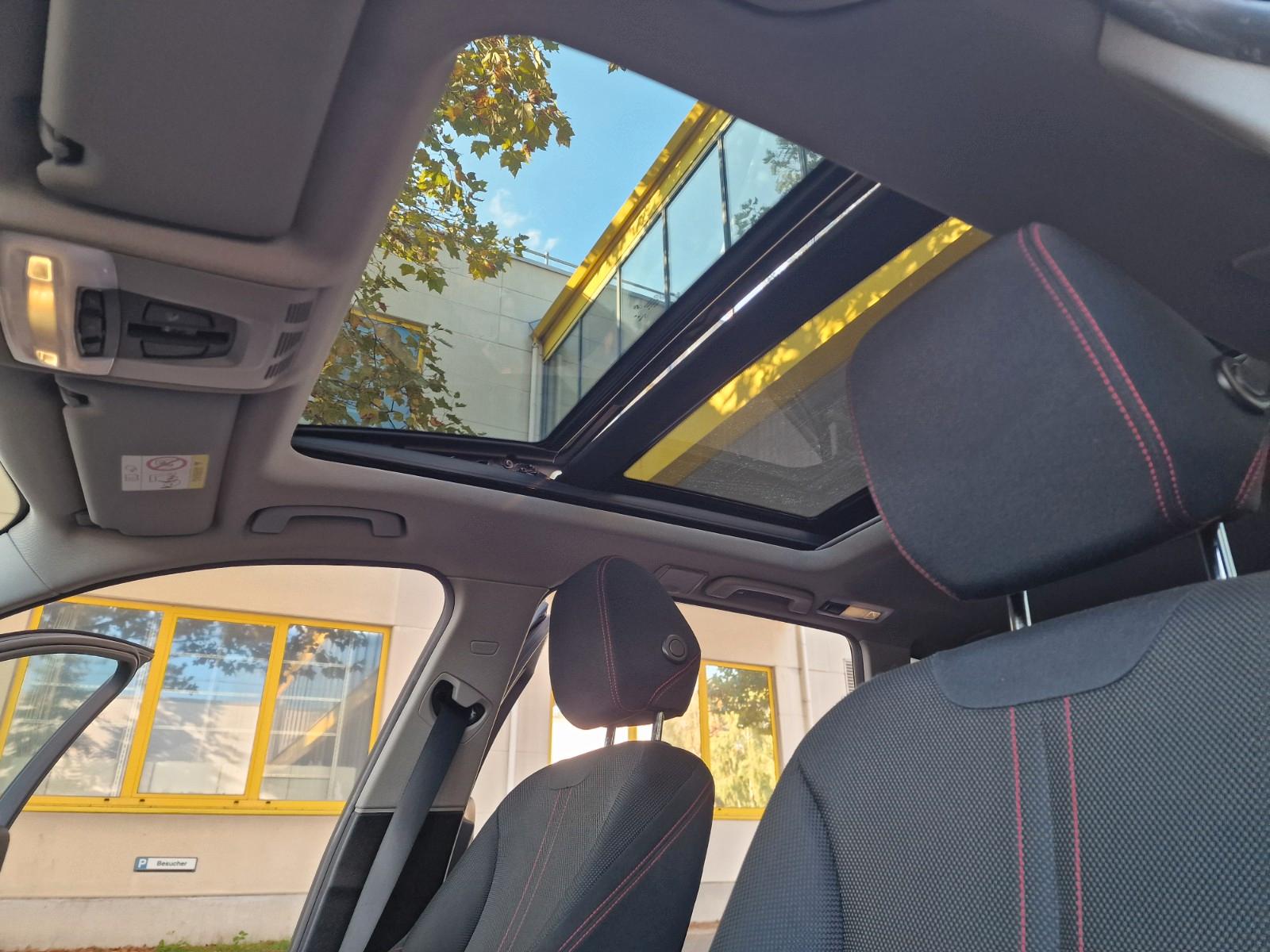 BMW 330 i SPORT LINE*PANORAMA*HEAD UP*AUT*GARANTIE*