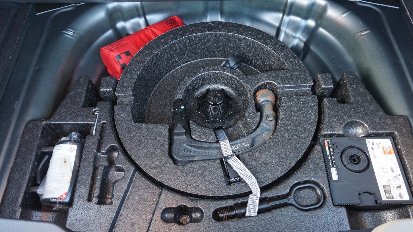 Fahrzeugabbildung Volkswagen T-Roc Style, Kamera, Navi, AHK, LED, IQ.Drive+WR