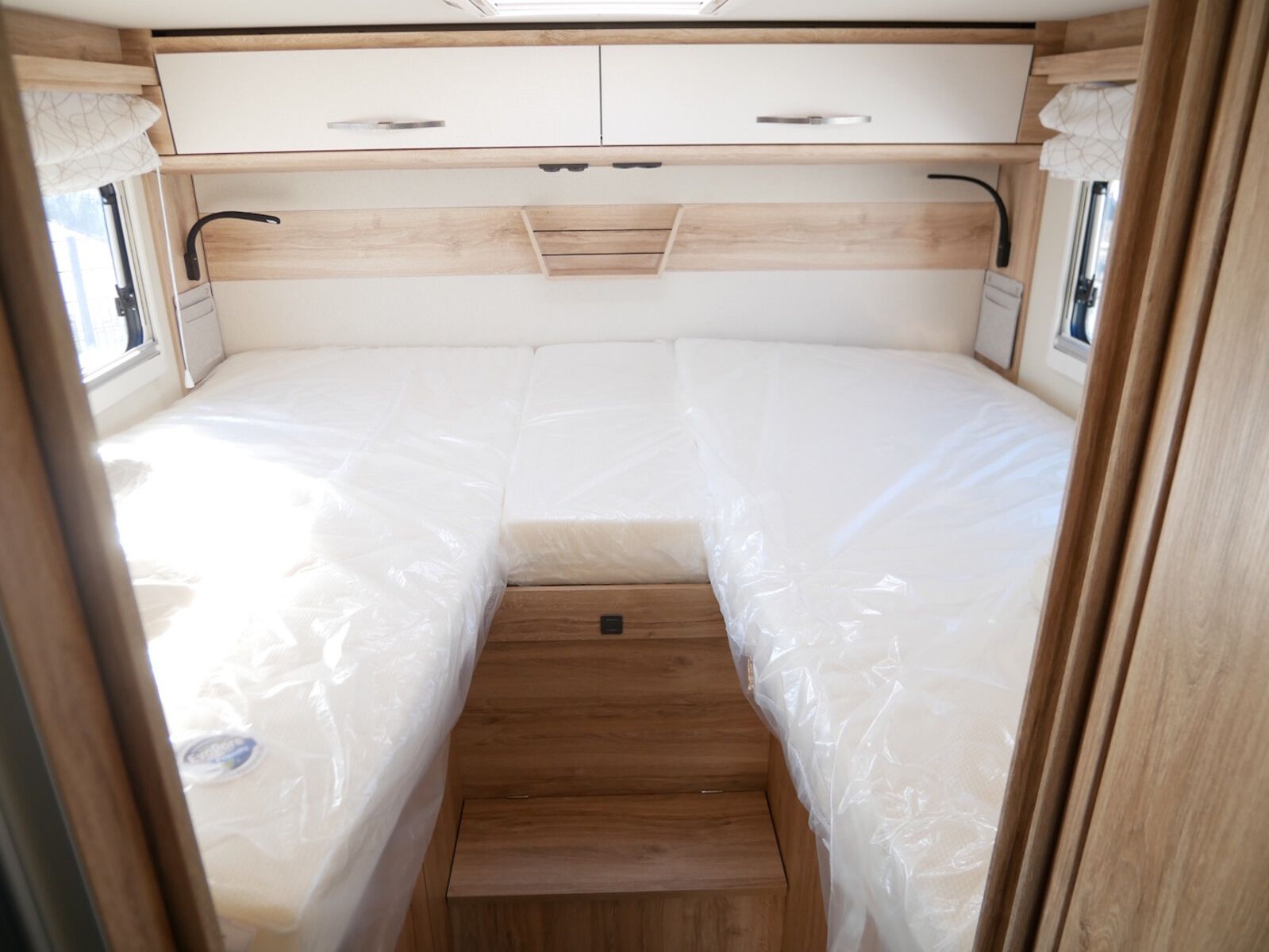 Fahrzeugabbildung Eura Mobil Integra Line IL 720 EF SAT, SOLAR, LUFTFEDERUNG