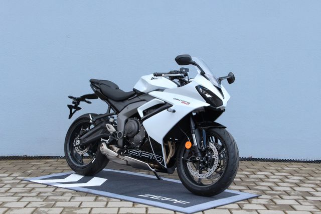 Triumph DAYTONA 660 