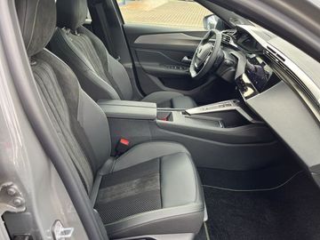 Peugeot 308 Plug-In Hybrid 180 e-EAT8 GT