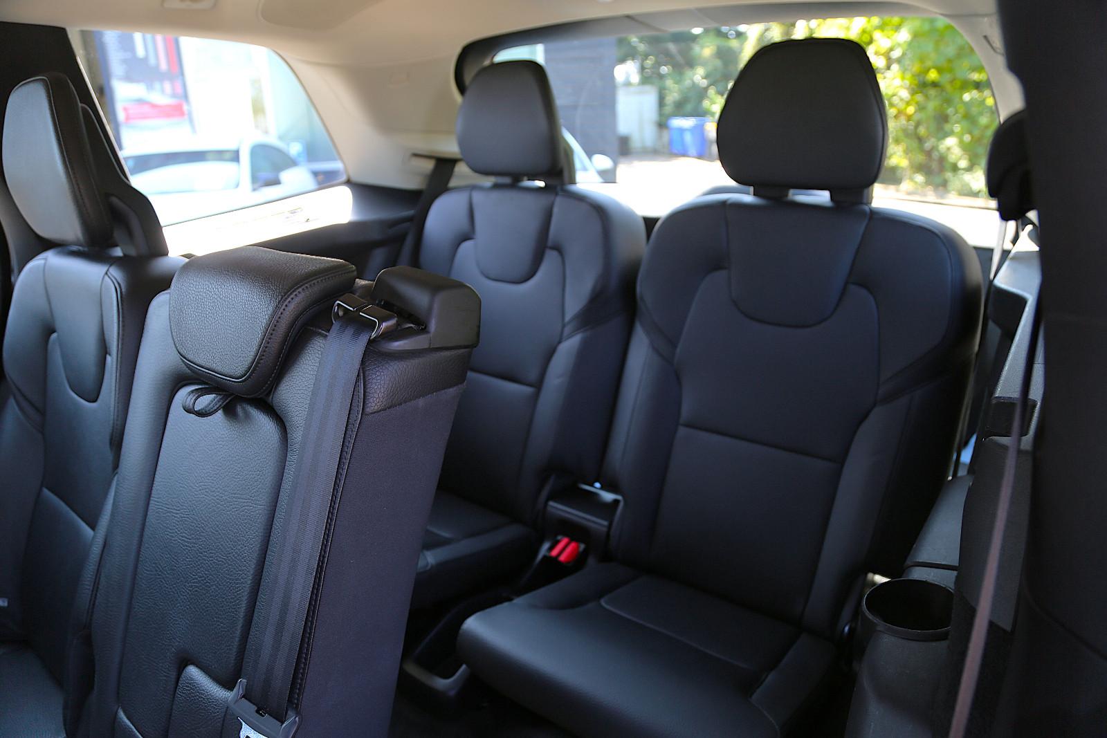 Volvo XC 90 Momentum 7-Sitzer LED HUD ACC Kamera 20"