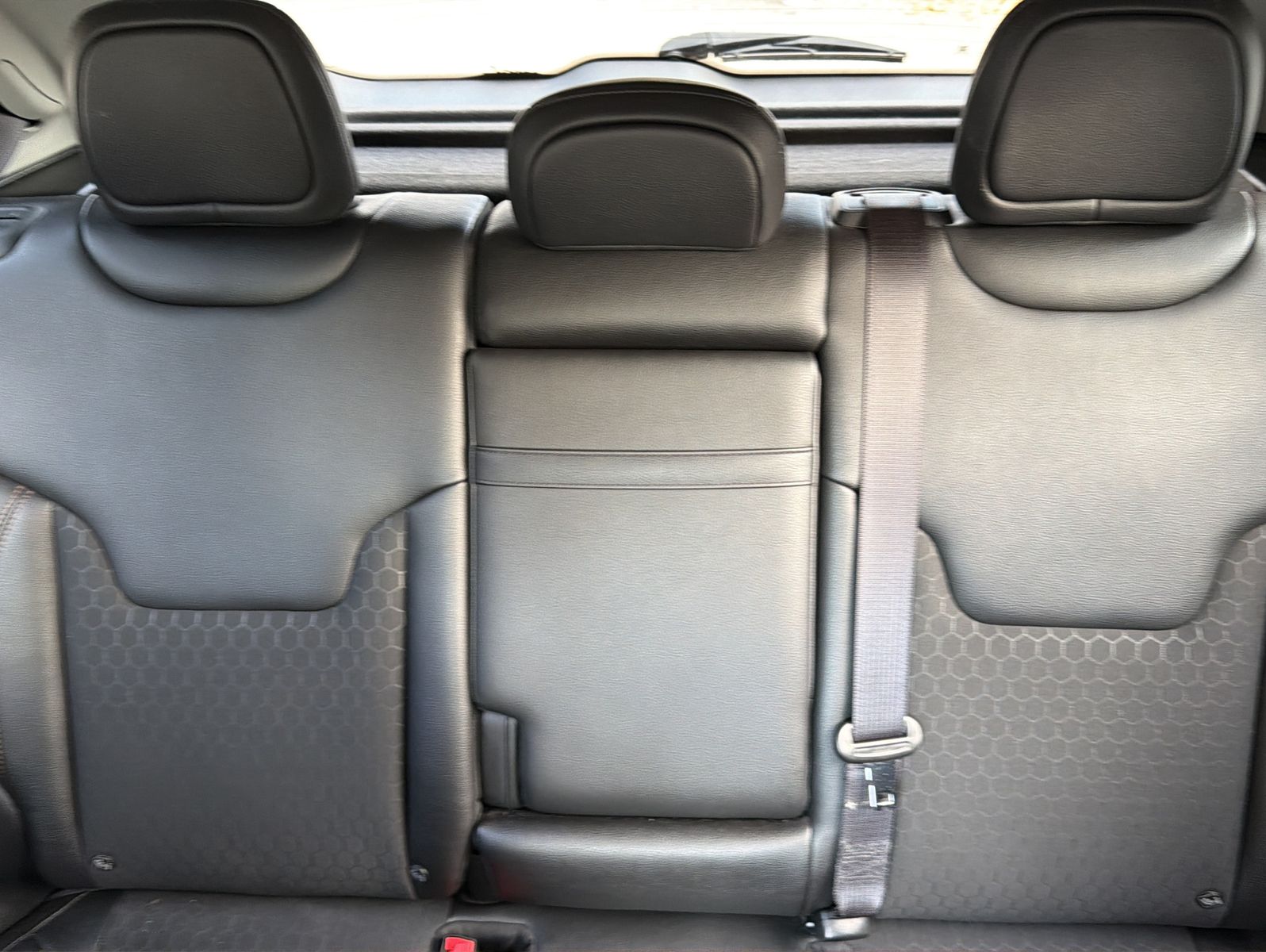 Fahrzeugabbildung Jeep Compass 1.3 T-GDI I4 LIMITED DCT 150 PS