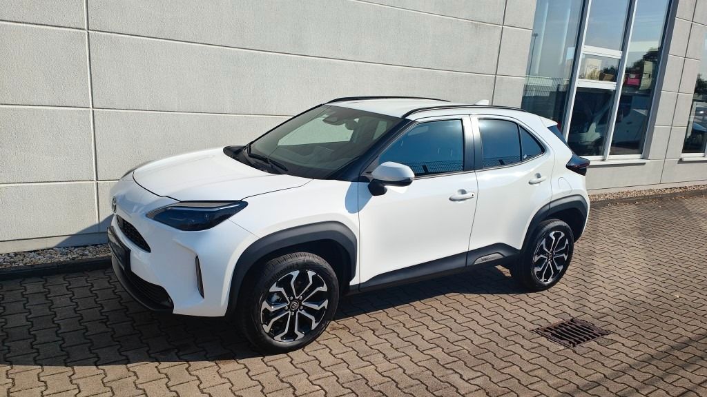 TOYOTA Yaris Cross Active Hybrid Navi*Kamera*Winterpak
