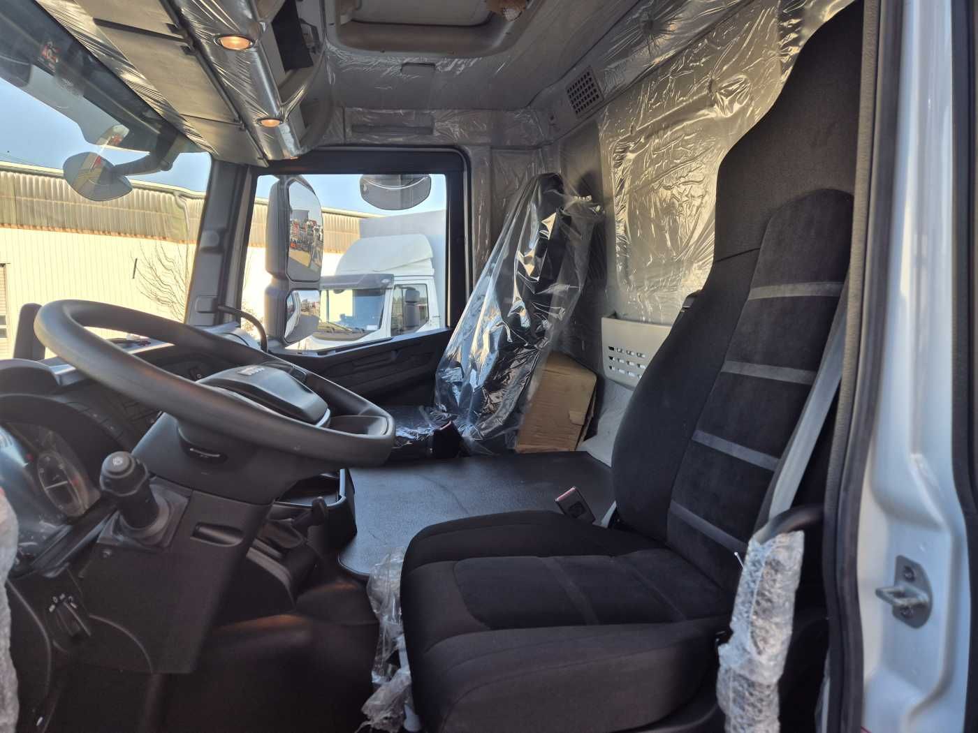 Fahrzeugabbildung Iveco AD360X46Z HR OFF 8x4 Bordmatic Hardox AHK
