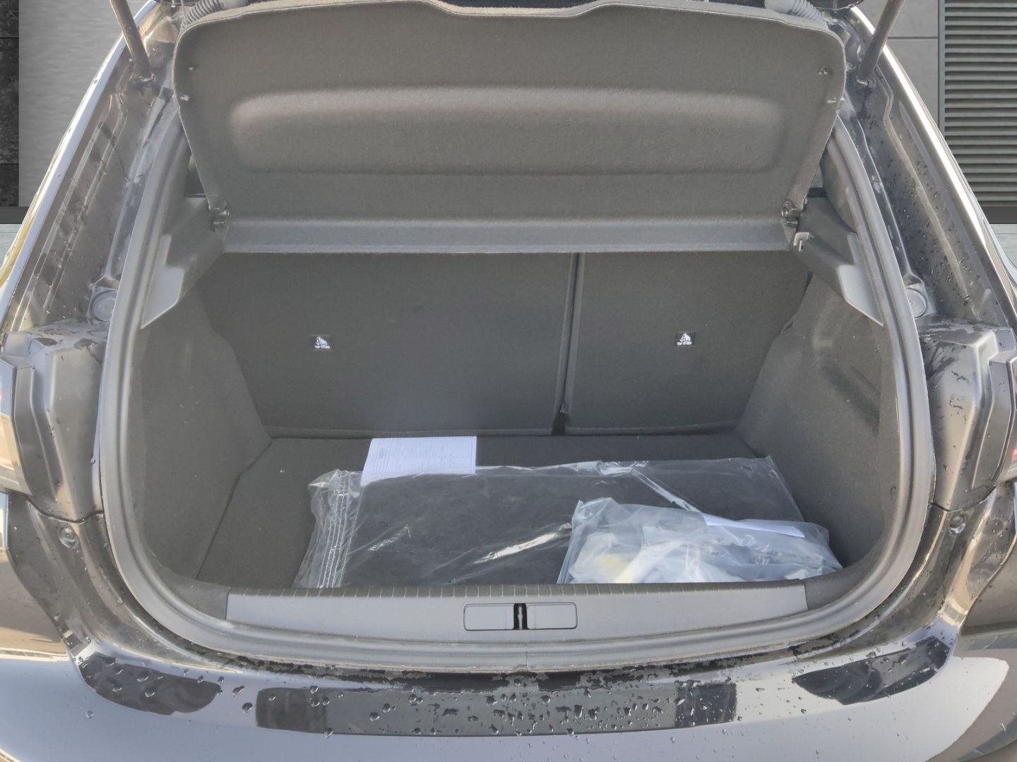 Peugeot 208 - Bild 5