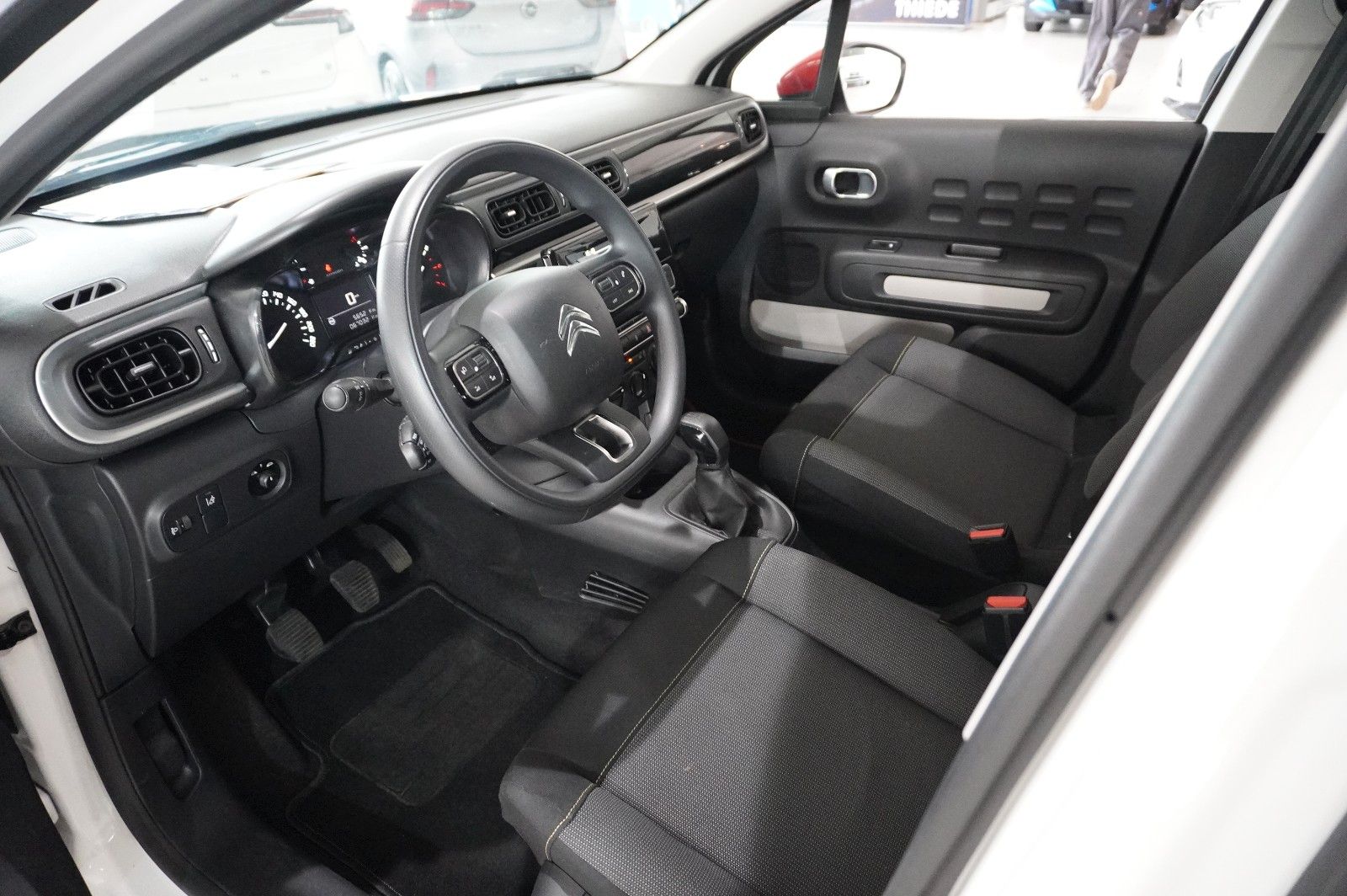 Fahrzeugabbildung Citroën C3 LIM. 1.2 FEEL LED/KLIMA/SHZ/PDC/TEMP./USB