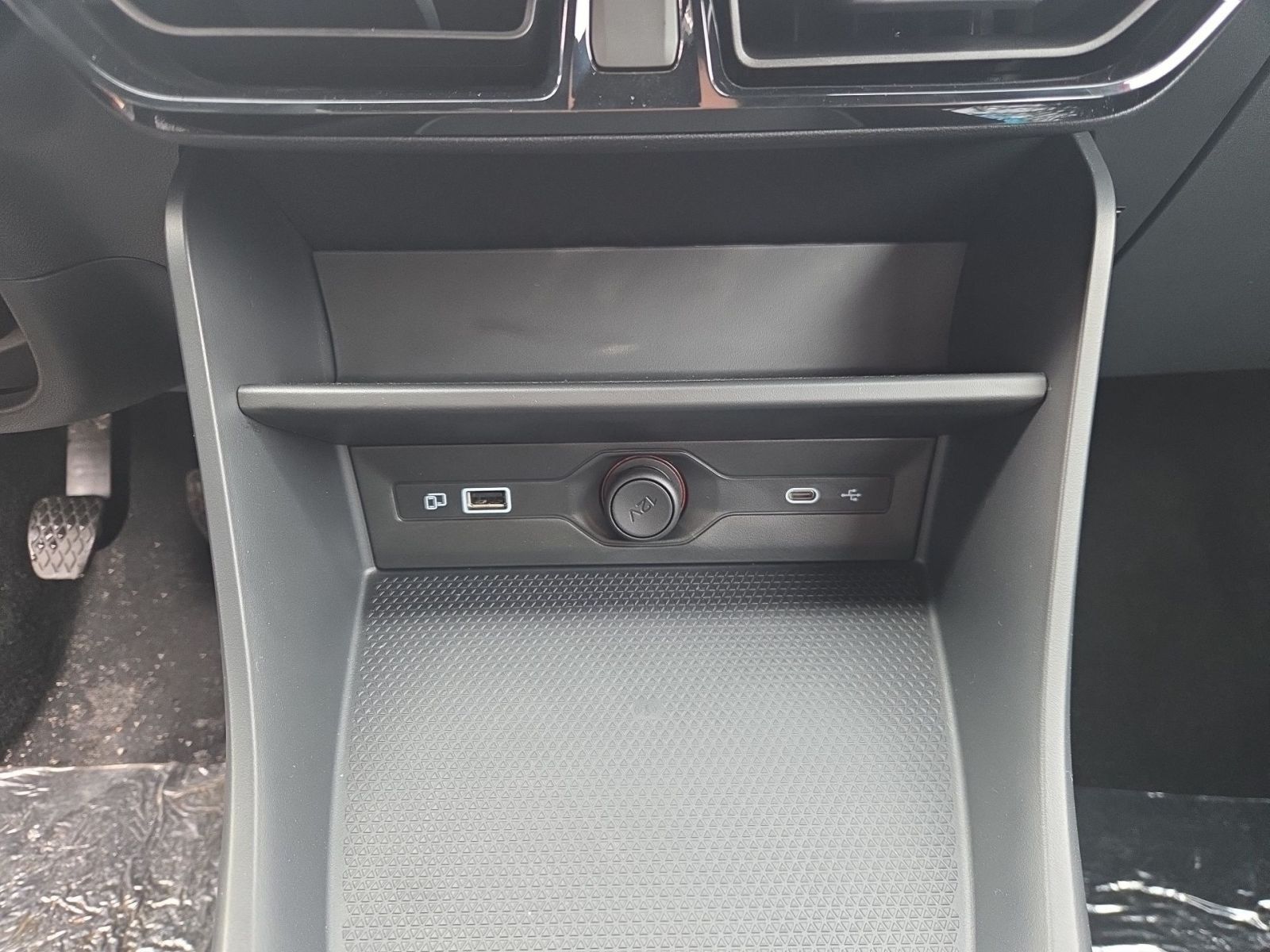 Fahrzeugabbildung MG MG3 3 Comfort 1.5 Benziner 116 PS Schalter *NAVI