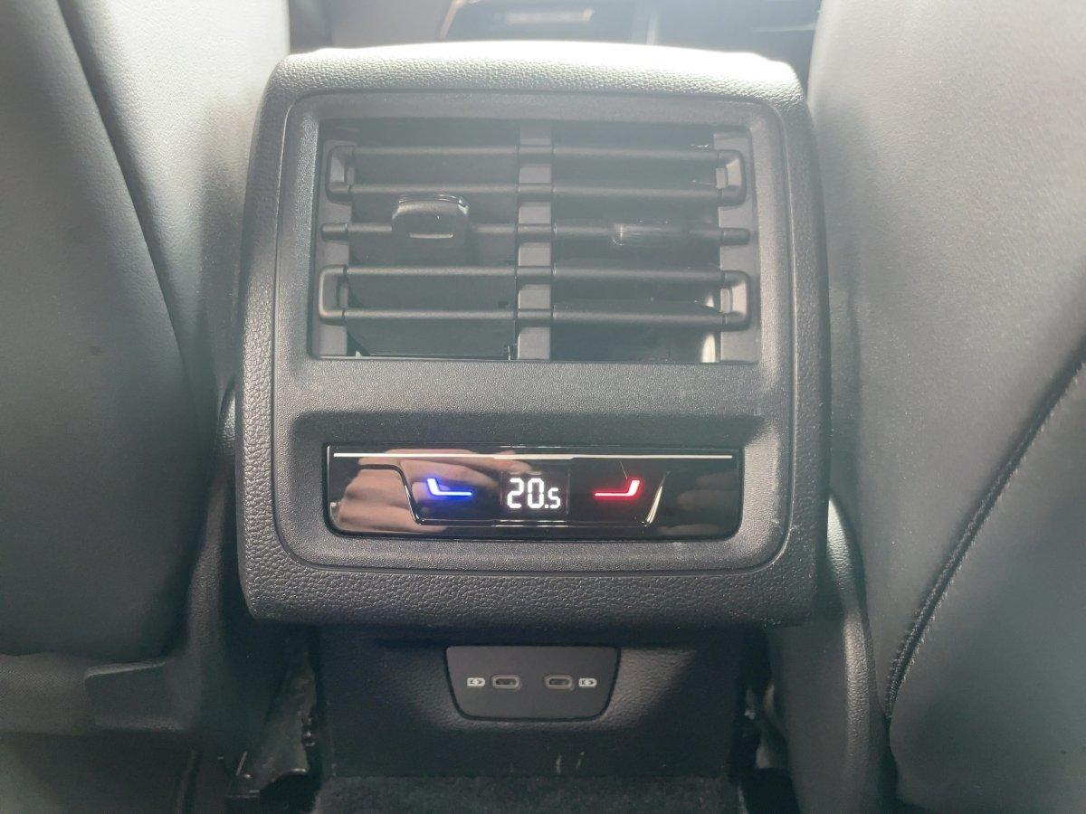 Volkswagen Golf R-Line 1.5 eTSI BLACK+MATRIX+APP+AHK+ACC, миниатюра 17