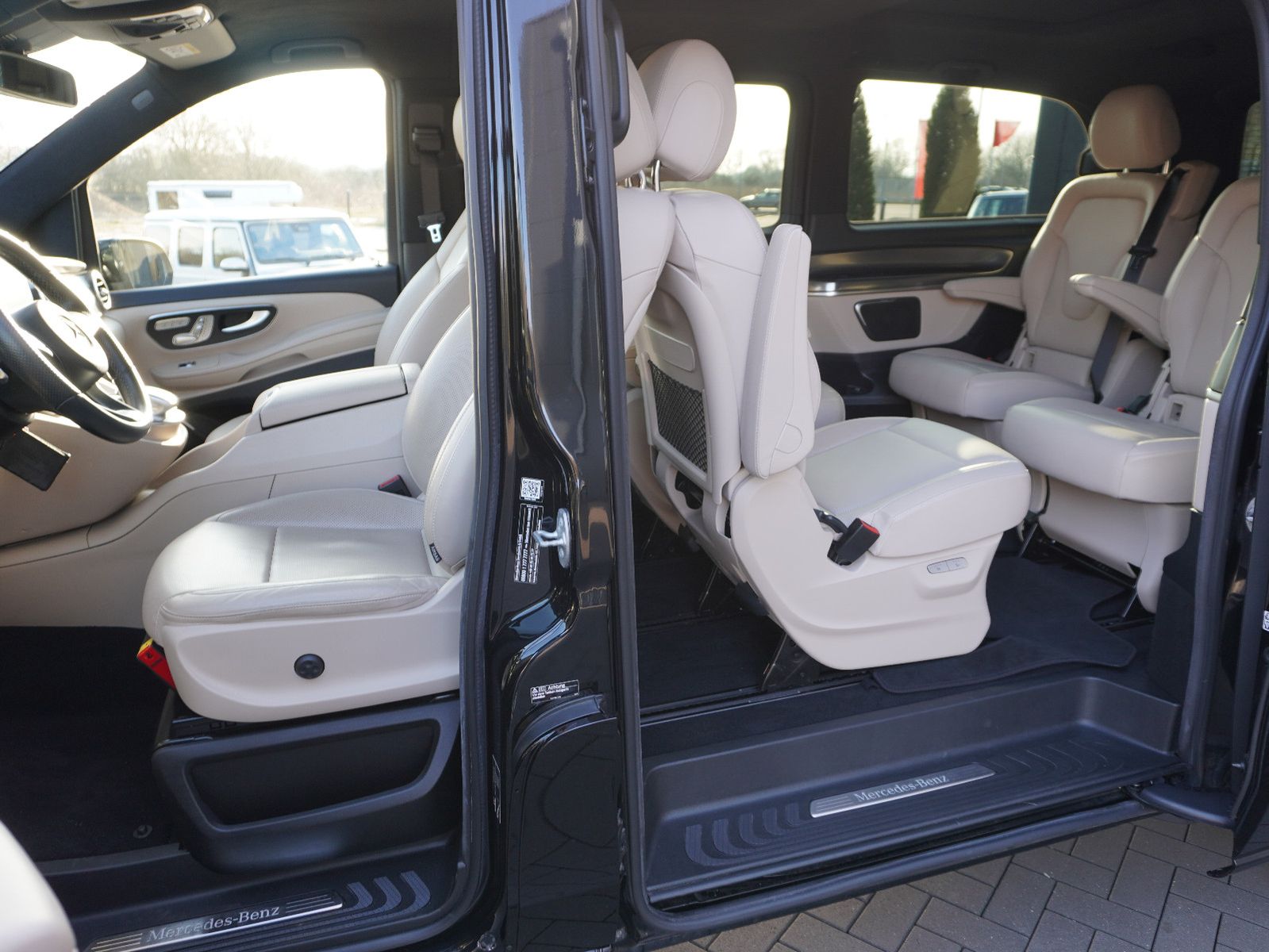 Fahrzeugabbildung Mercedes-Benz V 250 d EXCLUSIVE EDITION