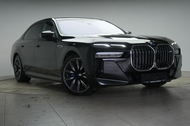 BMW i7 M70 xDrive TheatreScreen/Sky Lounge/HUD/B&amp;W/L