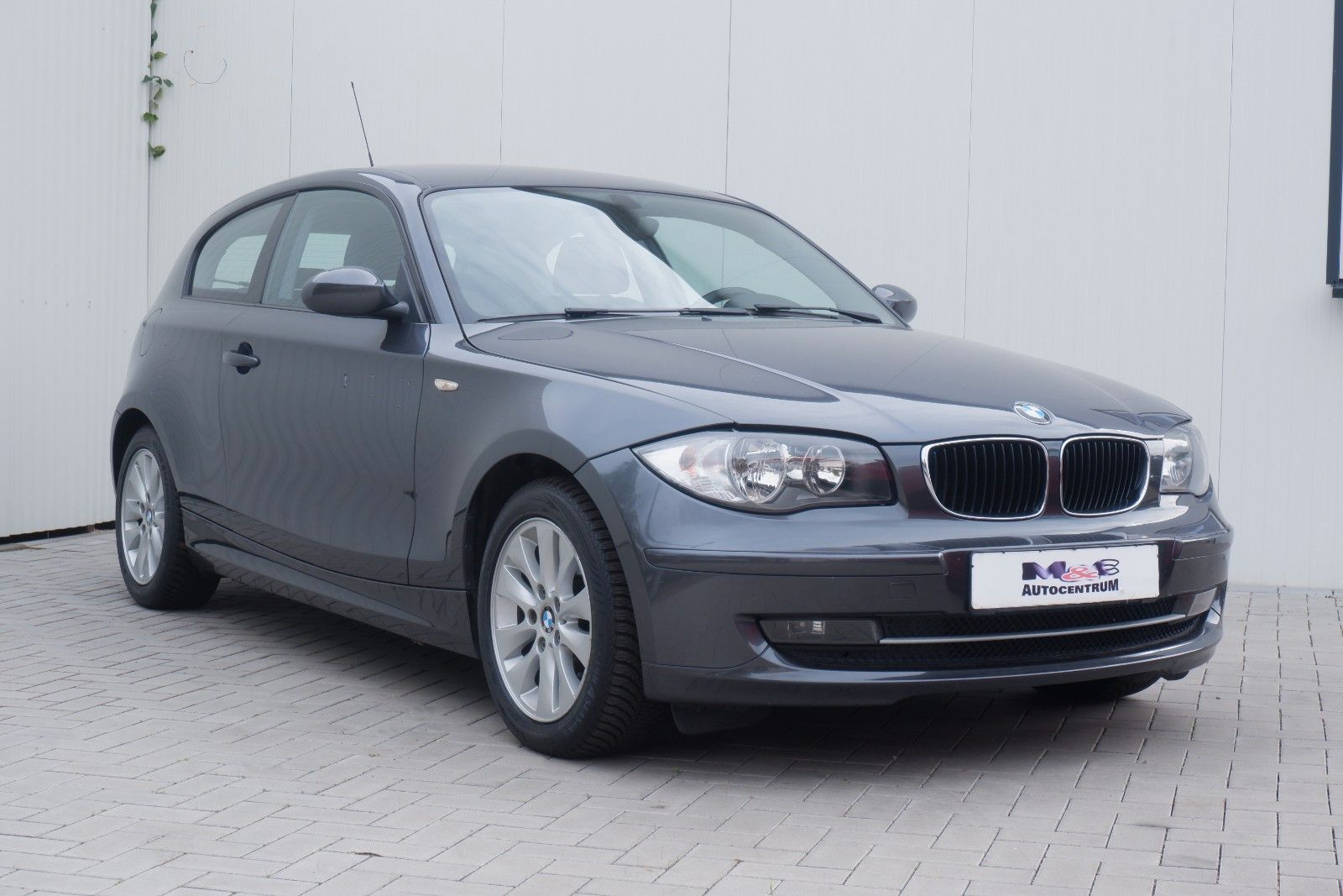 BMW BMW 116i*Automatik*HU/AU & Inspektion neu*