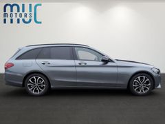 MERCEDES-BENZ C 220 d T Avantgarde~MultiBea.~Pano~Burm~HuD
