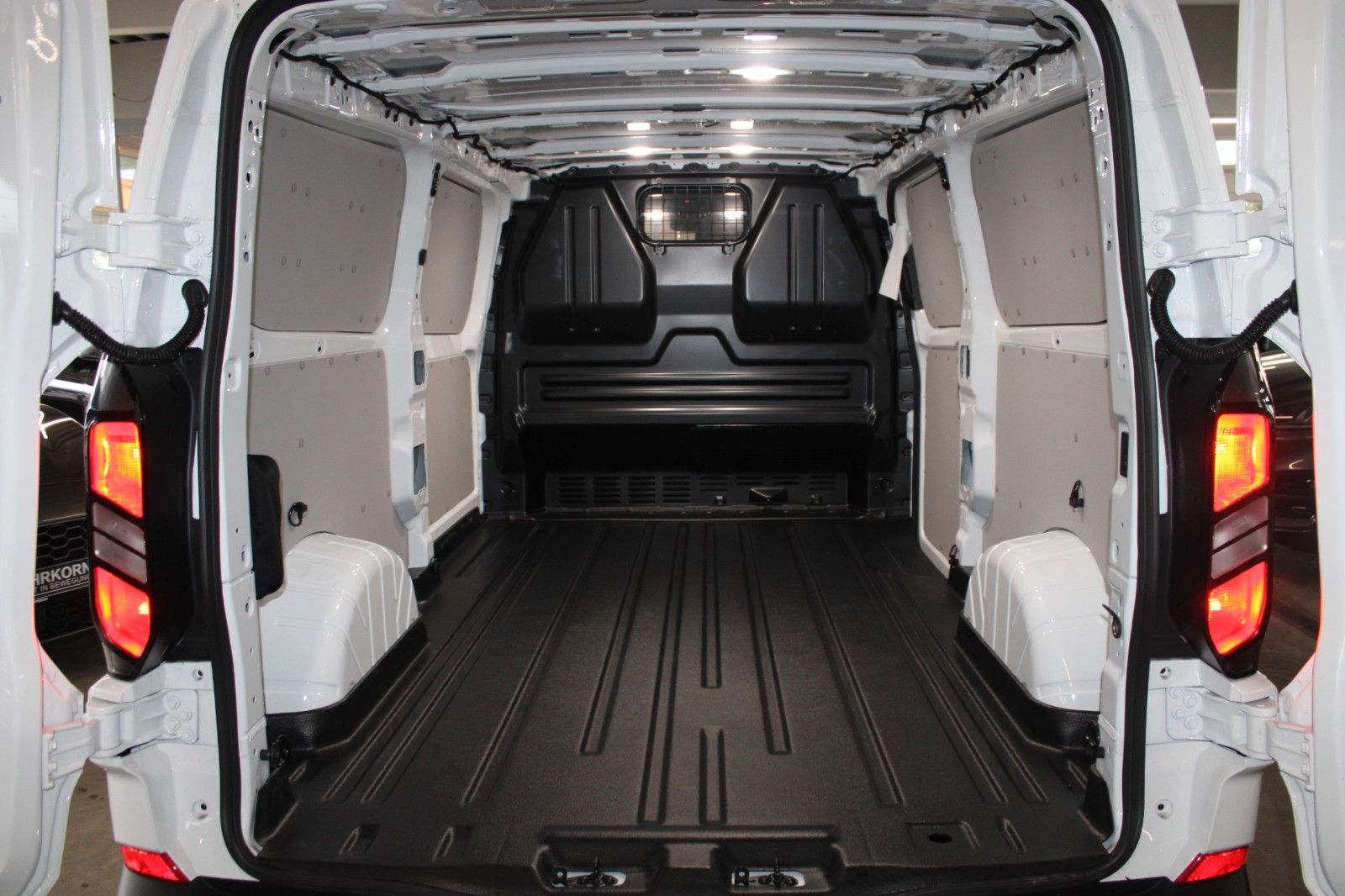 Fahrzeugabbildung Ford Transit Custom TREND L2 Kasten LED NAVI ACC uvm.