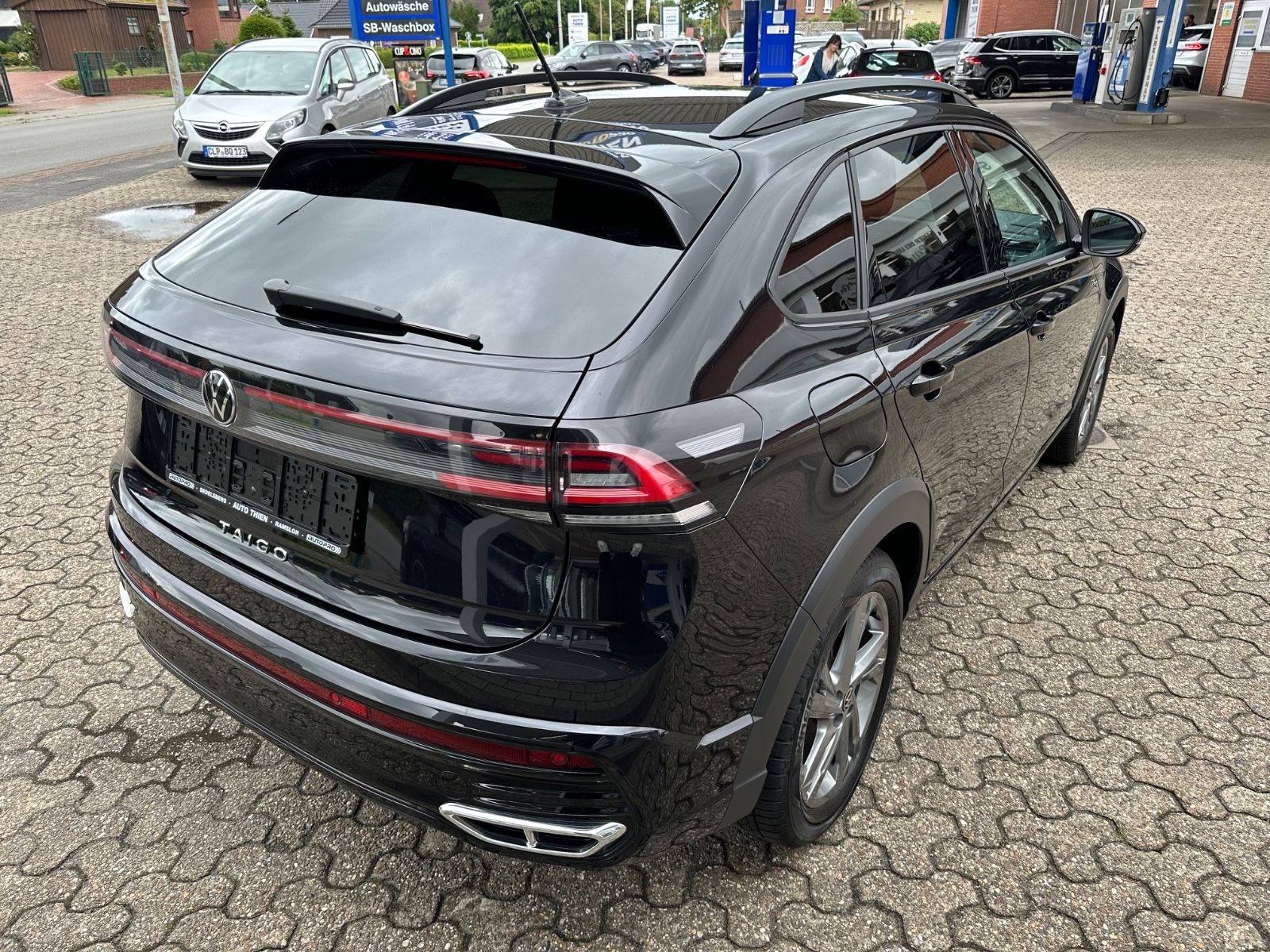 Fahrzeugabbildung Volkswagen Taigo 1.0 TSI R-Line DSG ACC/Matrix/IQ/Shzg./17"