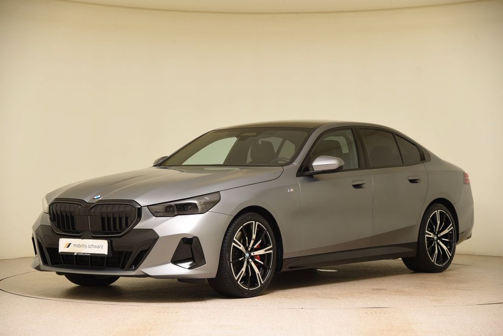 2025 BMW 540