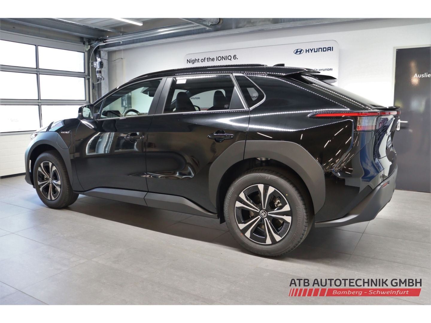 Fahrzeugabbildung Toyota bz4X 71,4 kWh 11-kW-Lader 4x2, Comfort-P