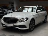 Mercedes-Benz E 300 de|SHZ|AHK|LED|PDC|Kamera|Navi|AppleCar - Mercedes-Benz E 300 in Mannheim