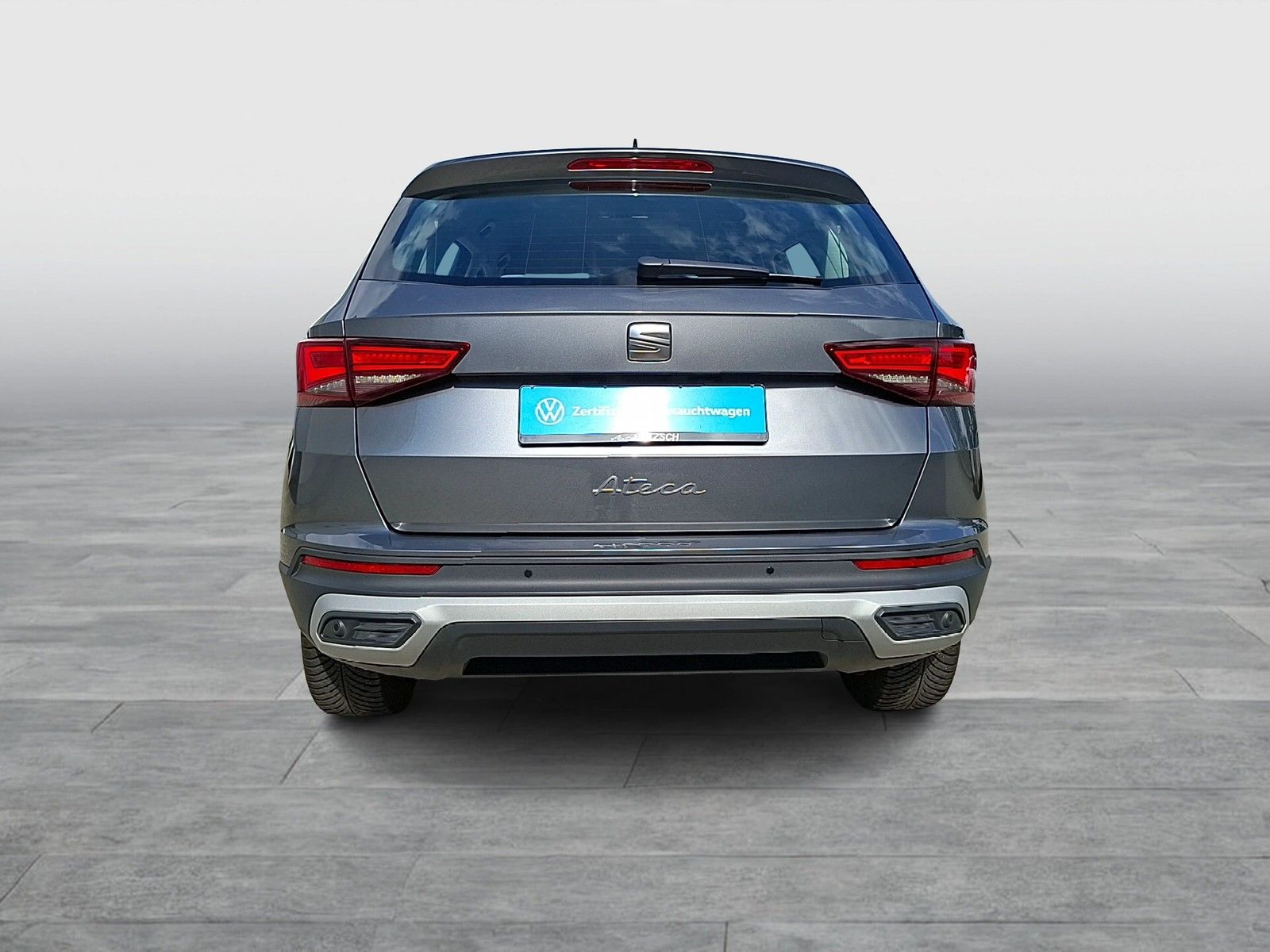Fahrzeugabbildung SEAT Ateca TSI Style DSG LED Navi AID ACC Park-Assist