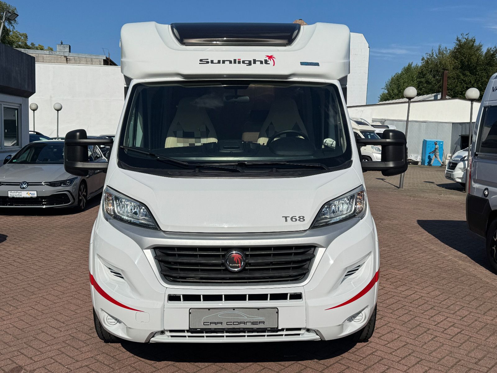 Fahrzeugabbildung Sunlight T 68 FIAT DUCATO NAVI KAMERA SAT TV EB & HUBBETT