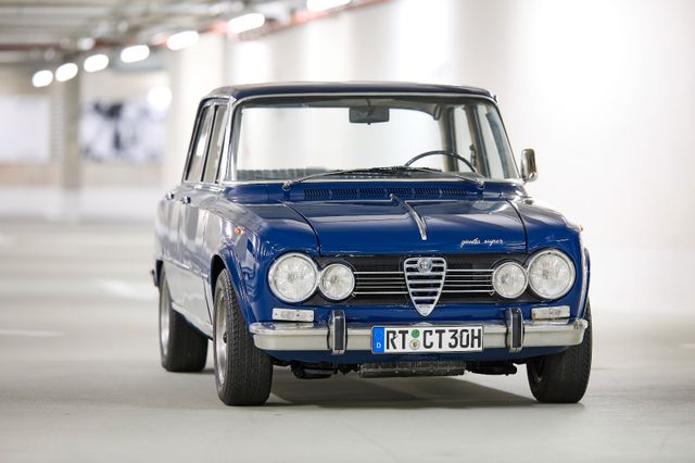 Alfa Romeo Giulia 1600 Super