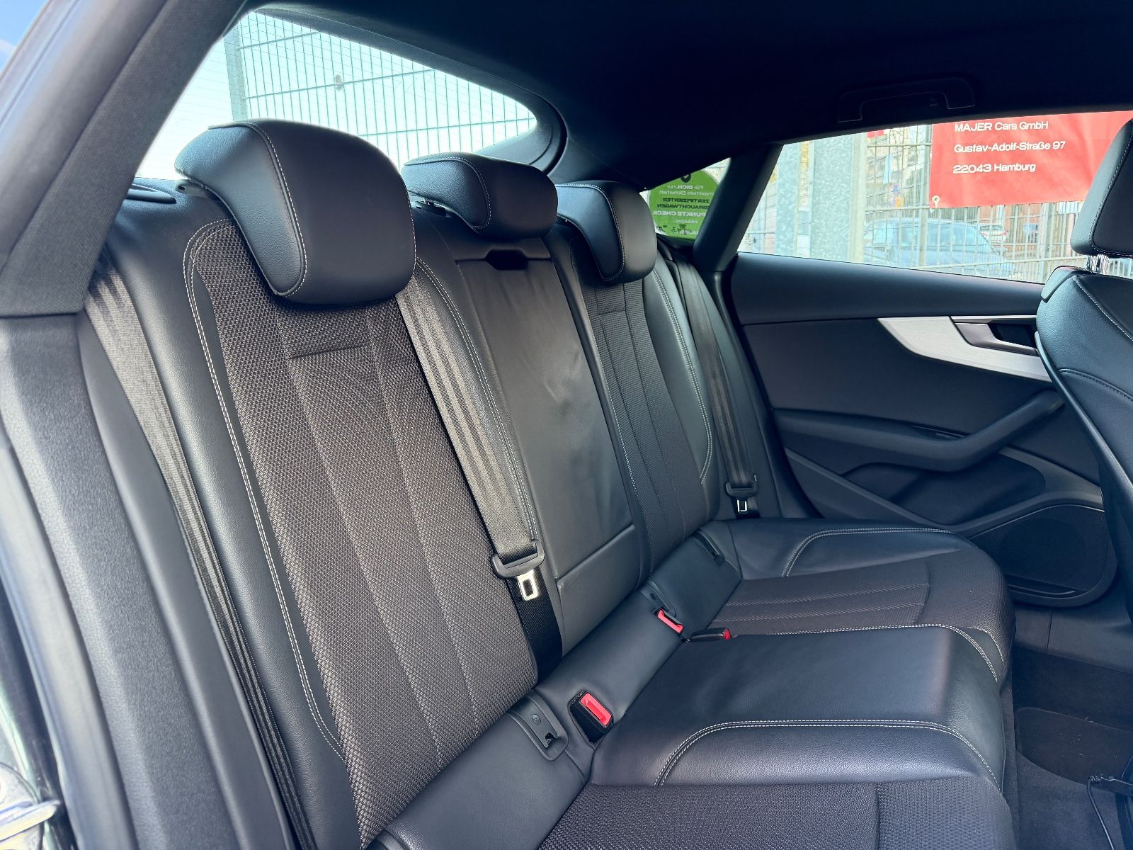 Fahrzeugabbildung Audi A5 Sportback 35 TFSI S-LINE*LED*TEMPO*KAMERA*PDC