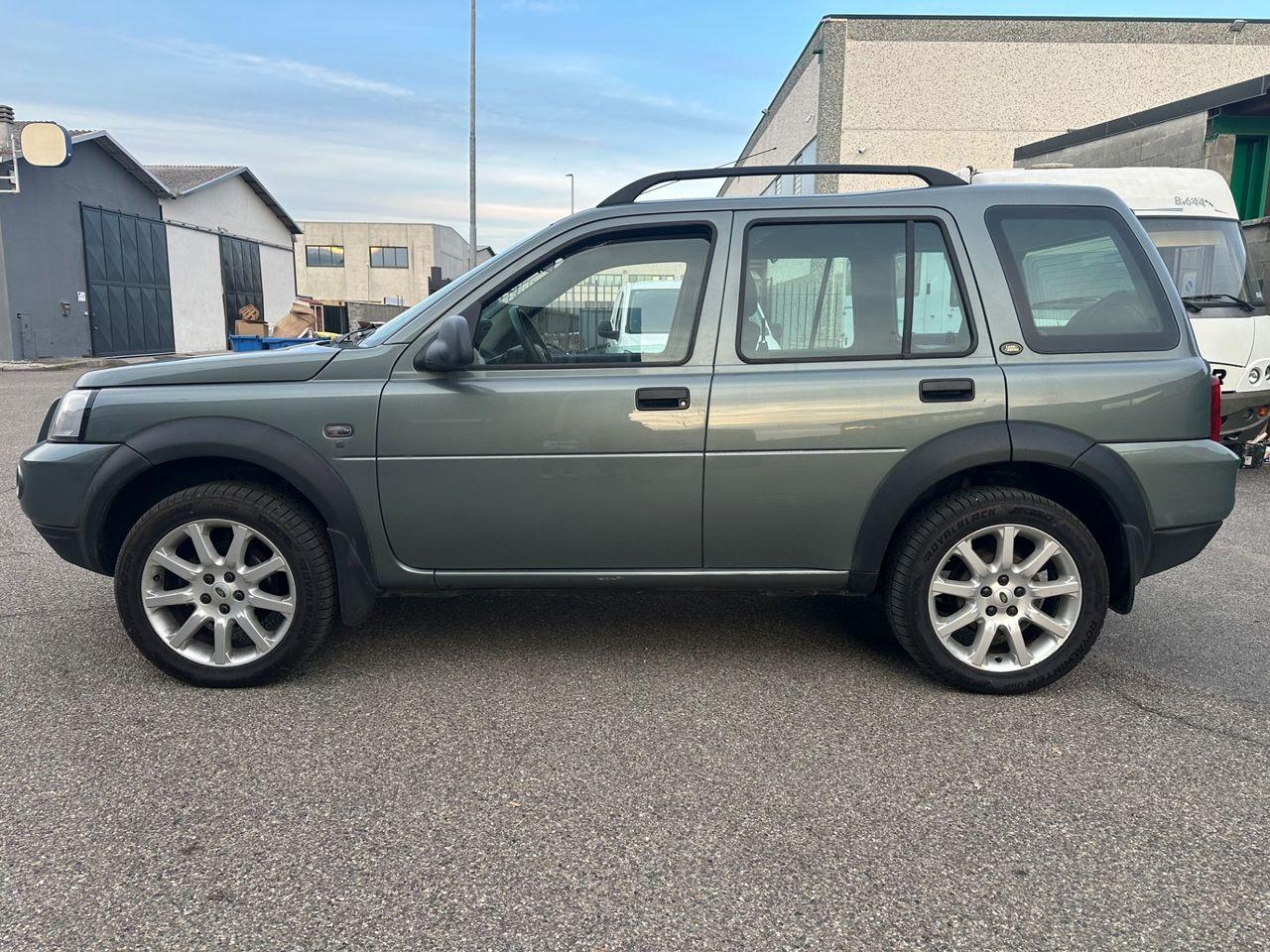 Land Rover Freelander 2004 — двигун 1.951 cm³, 109 HP (80kW)