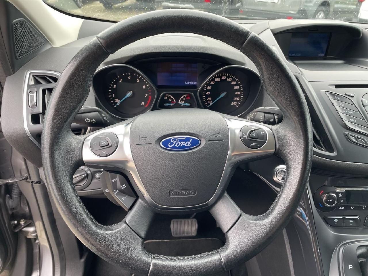 Fahrzeugabbildung Ford Kuga Titanium