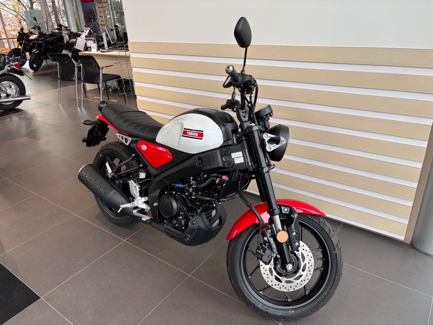 Fahrzeugabbildung Yamaha XSR 125 Modell 2025 VFM