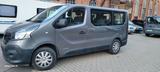 Renault Trafic 8 Sitze neuer Motor 150.000 km