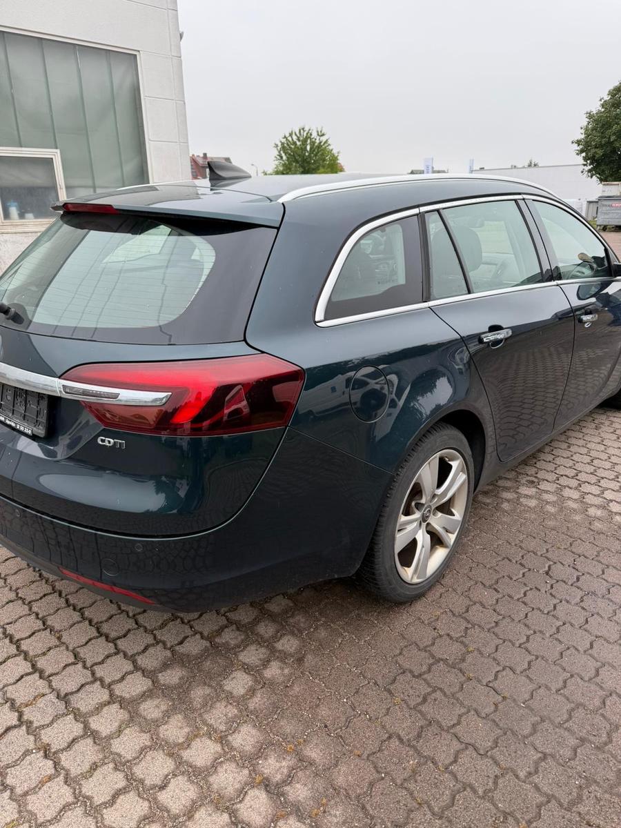 Opel Insignia A Sports Tourer Business Innovation