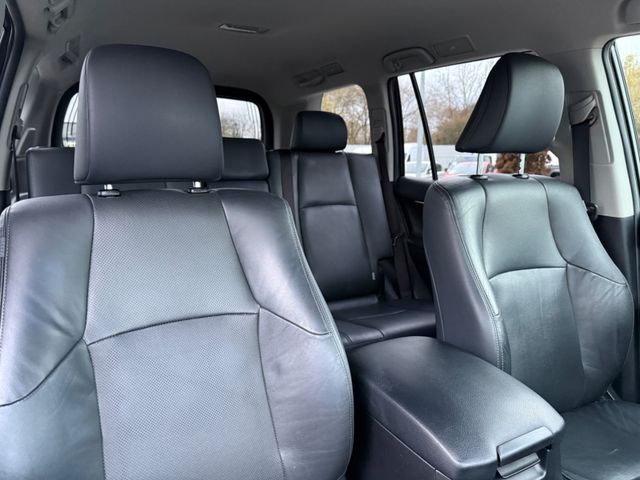 Toyota Land Cruiser Executive Bear-Lock