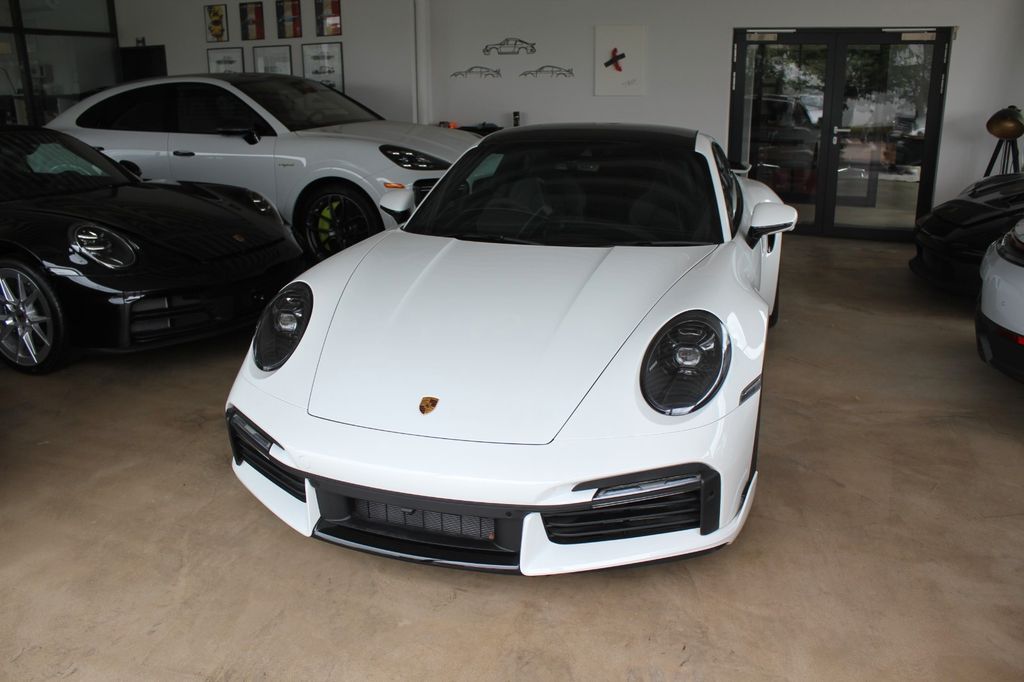 Porsche 911 Turbo S RHD/Sportabgas/SportDesign/GDach/SWA